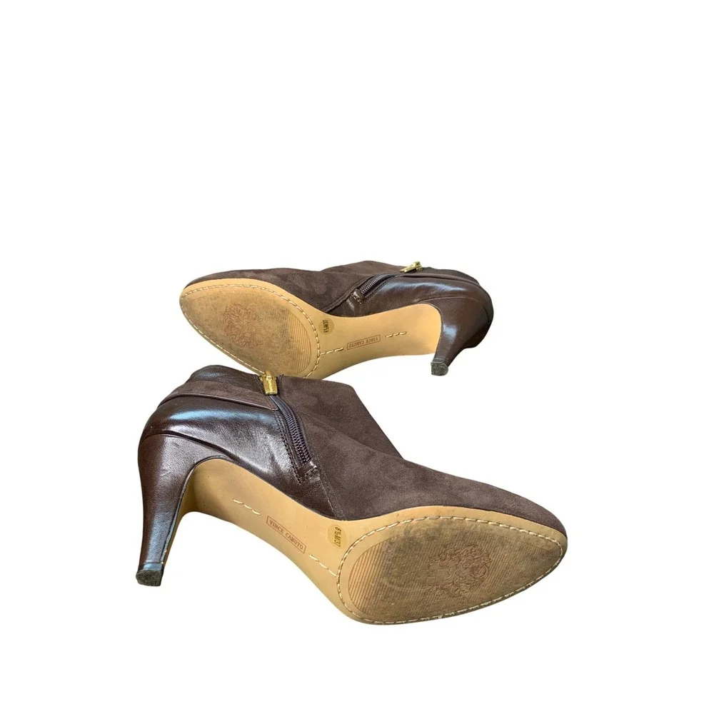 Vince Camuto Venten Brown Suede Leather Ankle Bootie Gold Zipper Buckle Heel 6.5